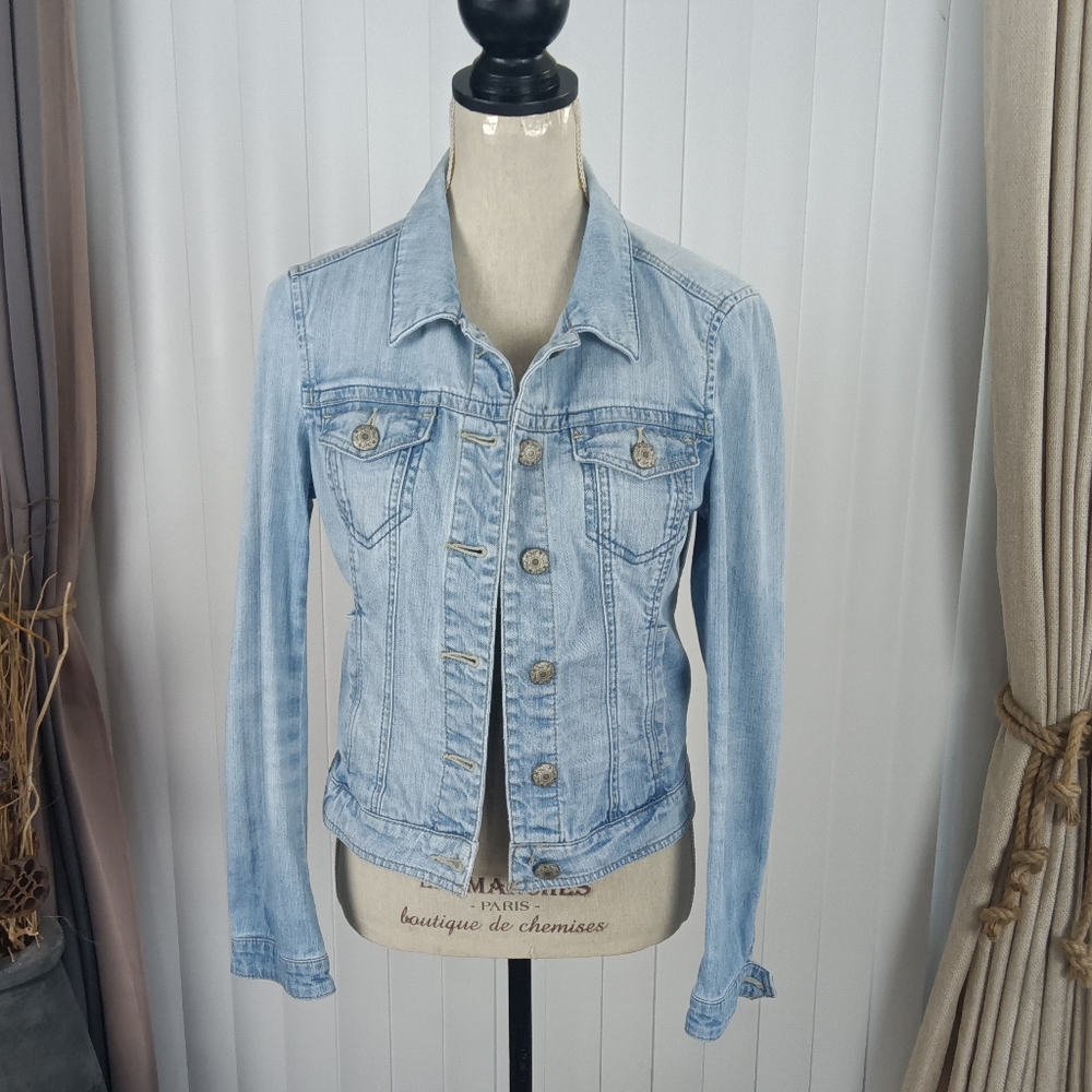 Sprit Women's Denim Jacket.